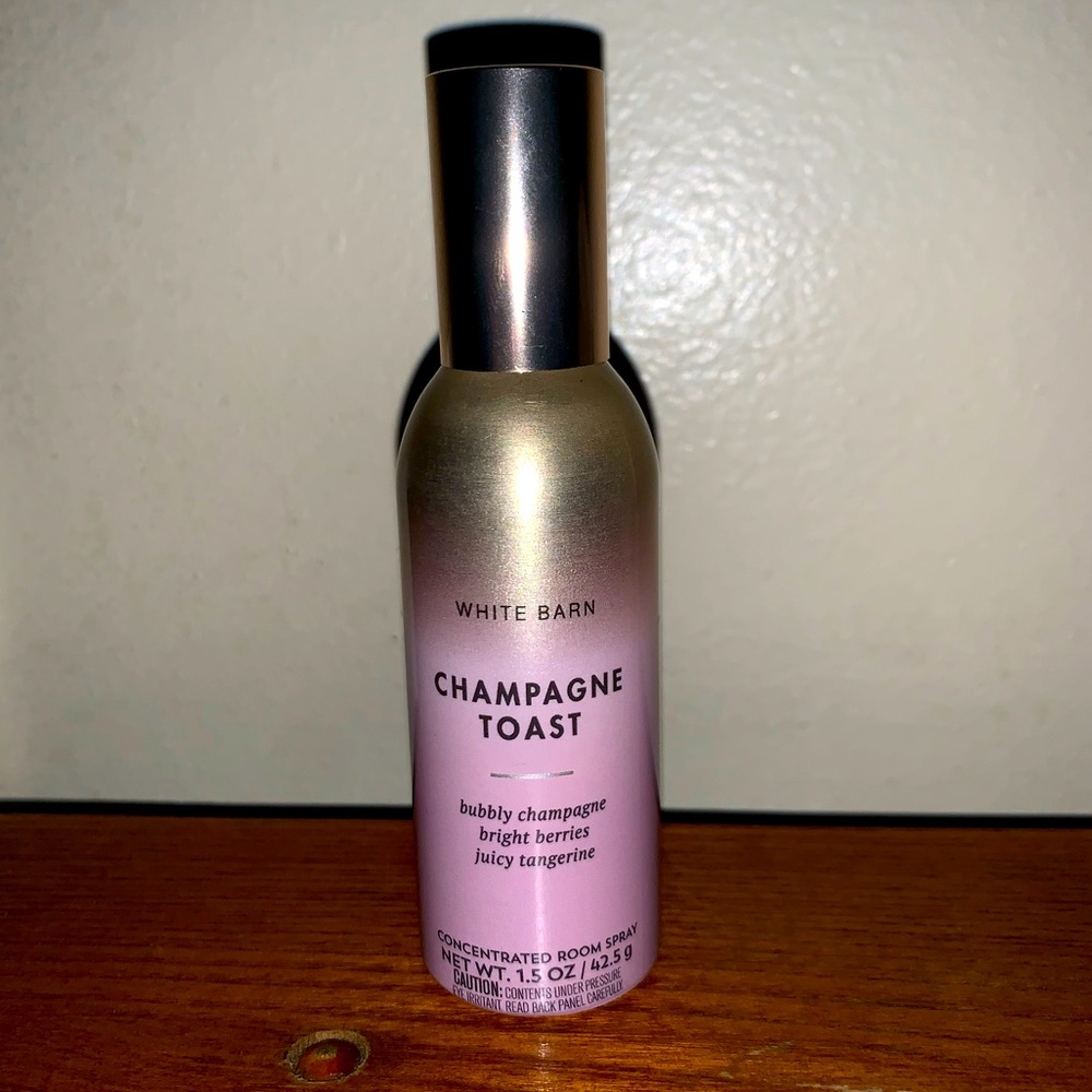 NEW!💖 Champagne Toast Room Spray, 1.5oz